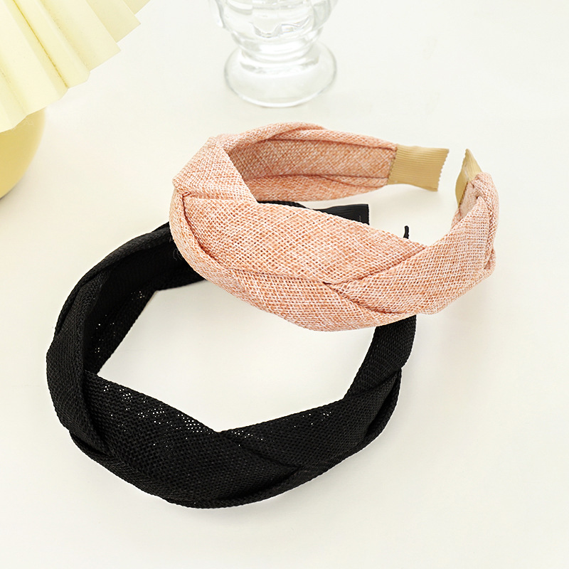 Summer New Elegant Wide-brimmed Women's Hair Band European And American Simple Solid Color Fabric Craft Cross Braid Headband R225 display picture 1