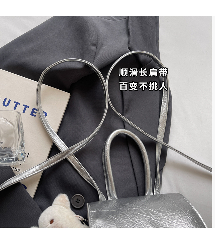 Stylish and sweet casual mini shopping and travel backpack 2025 New style, trendy and versatile solid color hand-held backpack Application Scenario