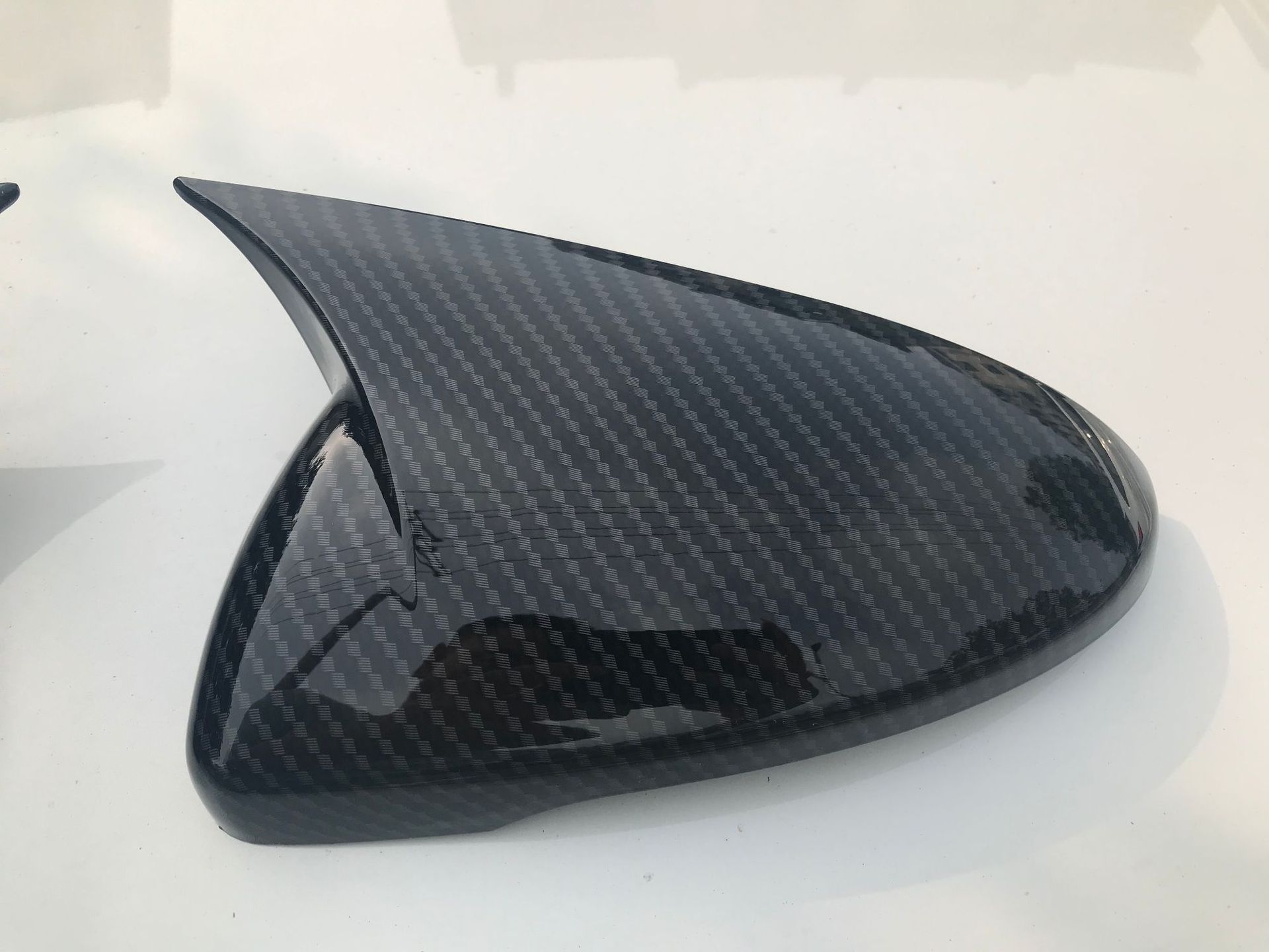 适用于19-22款起亚K3牛角倒车镜外壳粘贴款碳纤维纹后视镜保护罩
