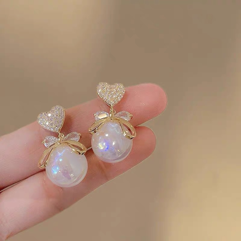 気質愛蝶カラフルな真珠のイヤリング女性のファッション多用途イヤリングハイエンドエレガントなライト高級イヤリング卸売|undefined