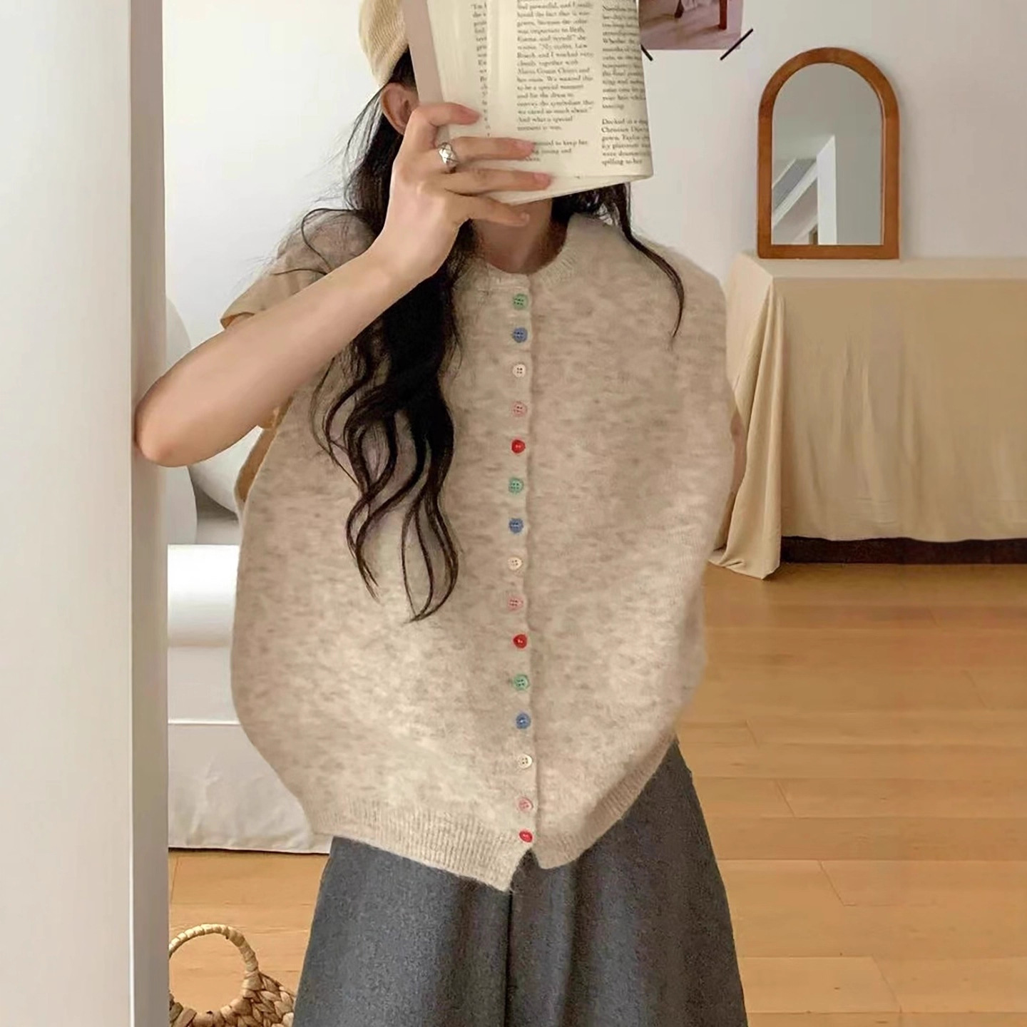 Knitted vest sleevless
