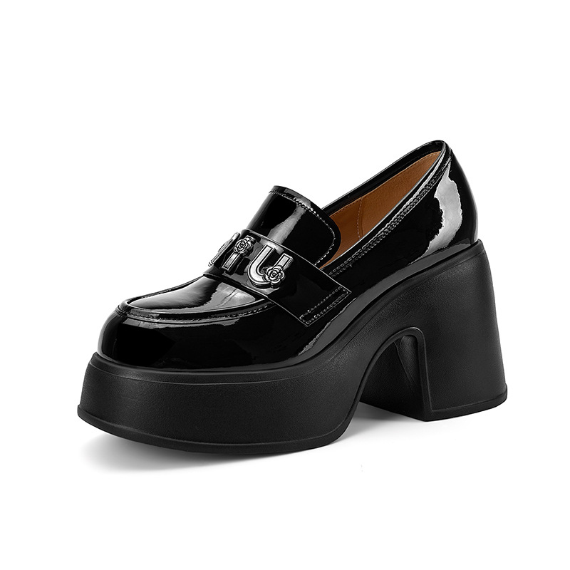 Giày loafer nữ cao gót đế xuồng phong cách Anh quốc, mũi nhọn, chất liệu sơn bóng, gót 6 cm — màu đen, màu trắng ngà