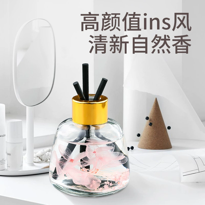 Blue Wind Bell Ароматерапия из ротанга Автомобильные духи Высококачественные украшения Легкий аромат Интерьер автомобиля Дезодорация Аромат Ароматерапия автомобиля