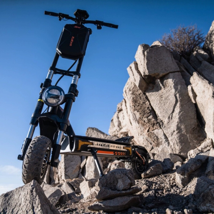 Kukirin cool Kirin G4Max motor de doble tracción absorción de impactos delantera y trasera para adultos todoterreno scooter eléctrico de alta velocidad