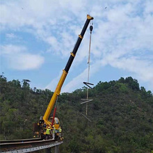 全液壓軌道起重機爬坡軌道運輸車鐵路軌道吊伸縮臂火車軌道吊車