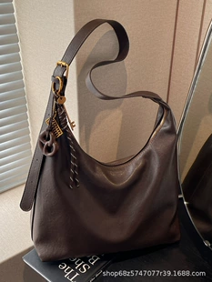 Shoulder Bag, capacious one-shoulder zipper design, high-end winter 2024
