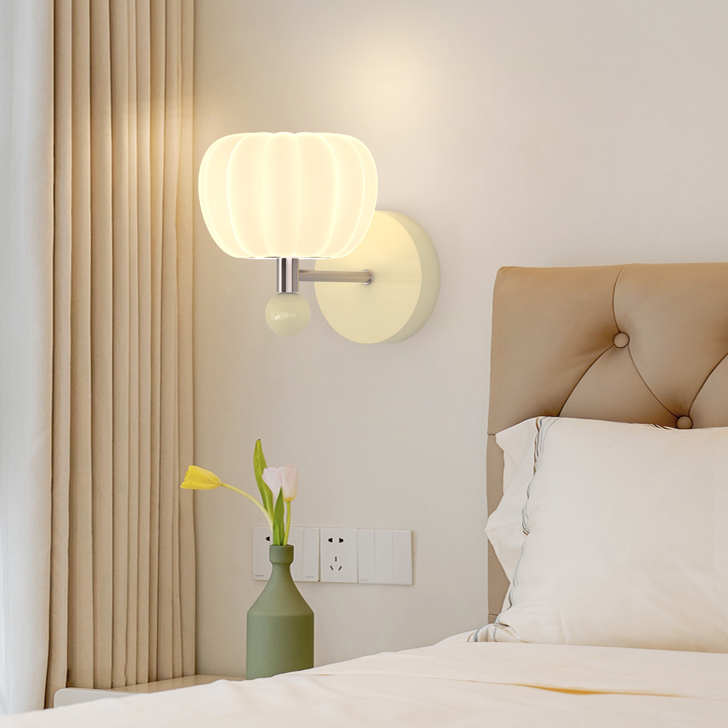 Luz de pared de cabecera retro color nuez luces de pared de dormitorio de alto nivel luces de calabaza creativas pasillo luces de pared 453L