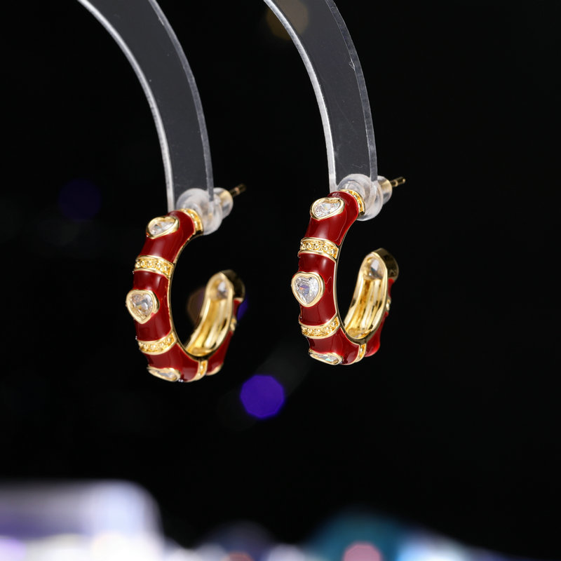 Design earrings