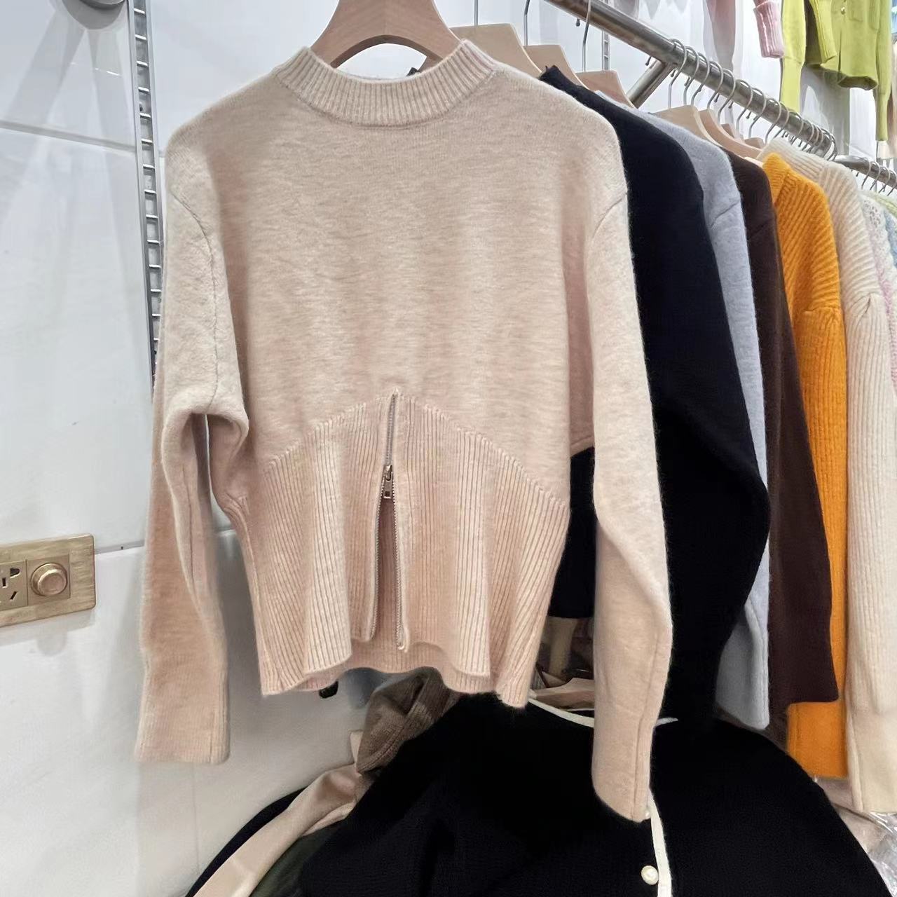 Women's Pullover Round Neck Split Hem French Style Autumn Winter_voghion.com