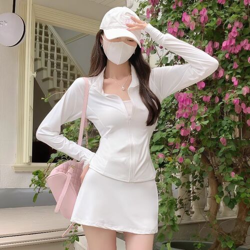 Ice Silk Sun Protective Women's Summer Thin Version 2025 New Model Slimming Waist Stand Collar Short Person Yoga Clothes Outerwear