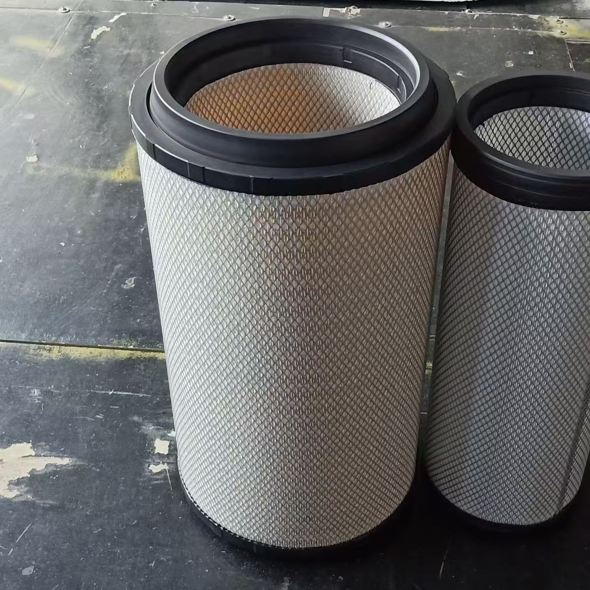 Pu3153 Air Filter Is Suitable for the New National Vi Jiefang Eagle Road J7 J6P Dump Truck Jac Beyond 3152