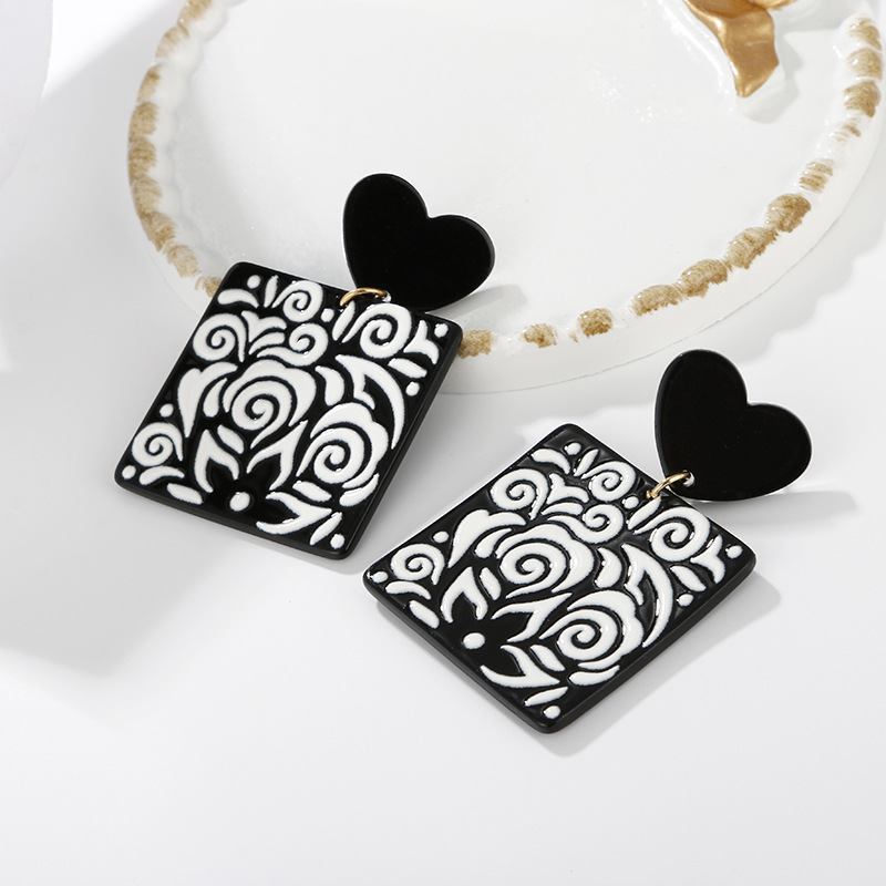 Wholesale Jewelry Heart Flower Graffiti Plaid Pendant Earrings Nihaojewelry display picture 7