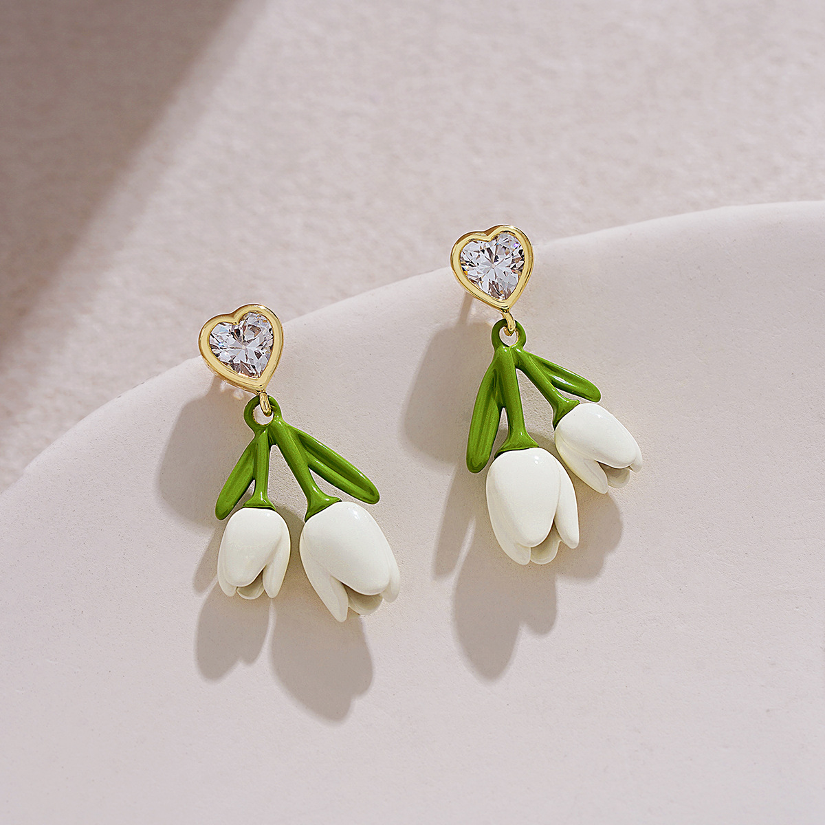 1 Pair Sweet Simple Style Heart Shape Flower Stoving Varnish Inlay Alloy Rhinestones Drop Earrings display picture 4