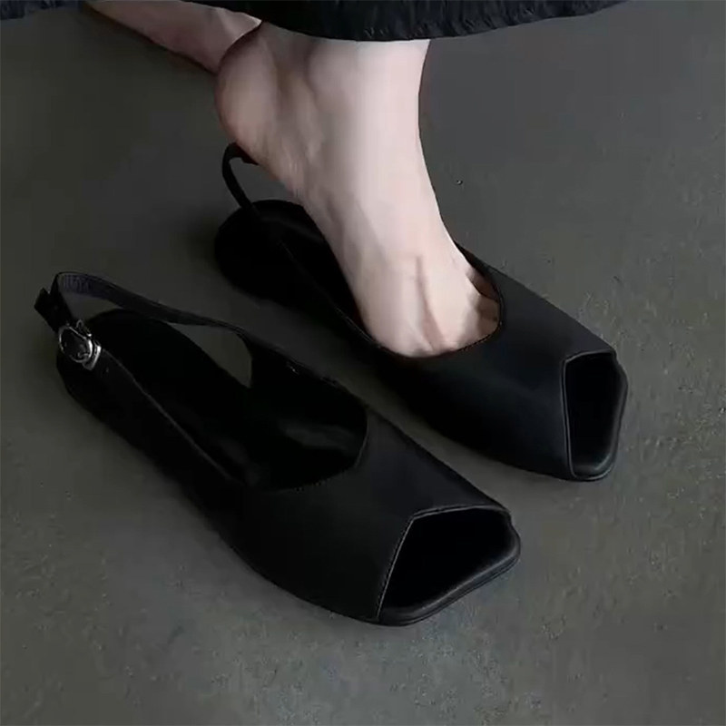 Comfortable Korean retro sandals made of soft leather for leisure…