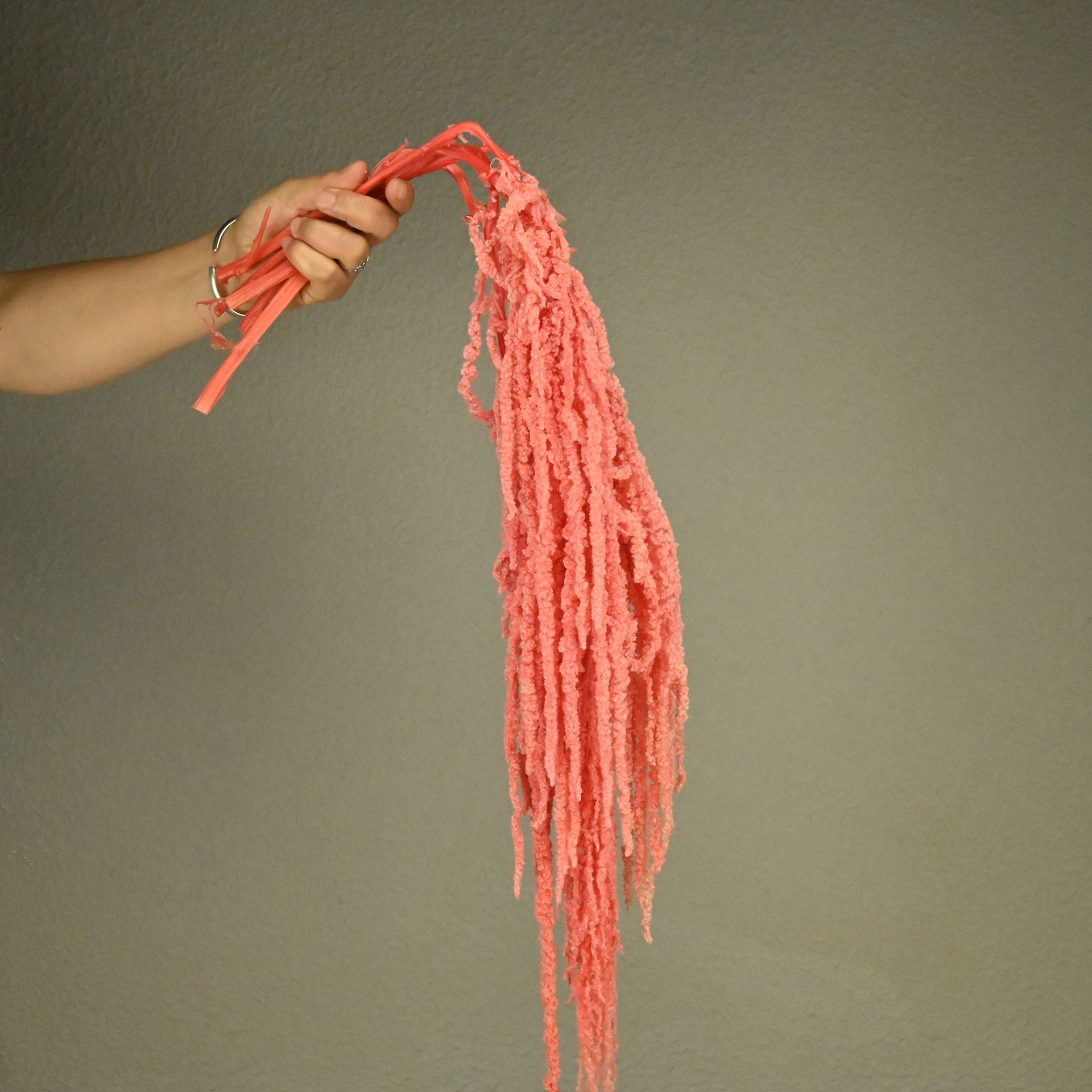 Flores fantasmas colgantes de arroz flor inmortal Juliet Amantes lágrimas colgantes de flores de decoración de bodas flores verdaderas