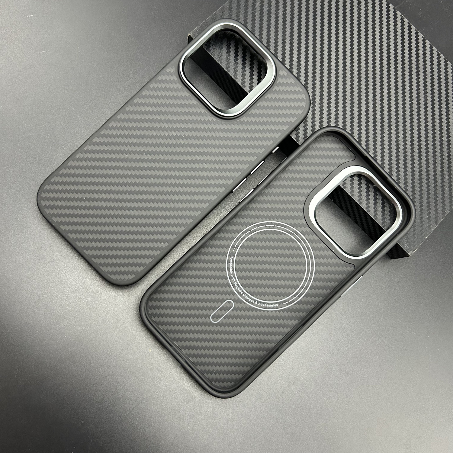 Funda para teléfono móvil iPhone16promax Kevlar magnética Apple 16pro funda protectora de fibra de carbono nuevo producto