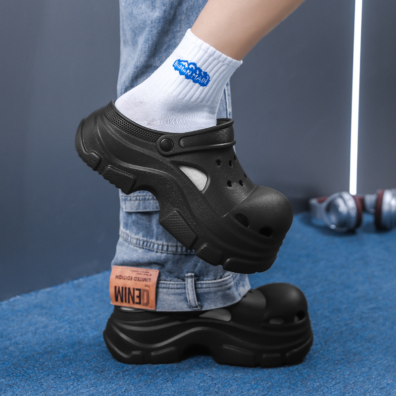 Tendencia de verano estilo caliente cabeza grande zapatos con agujeros de suela gruesa pareja antideslizante, resistente al desgaste, suela suave, sentido de la caca, zapatillas Baotou de moda