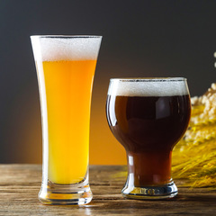 500mlの大きいサイズのドイツの小麦のビールの杯のネットの赤い商用の精巧なガラスの精醸造のビールのコップはlogoをすることができます。