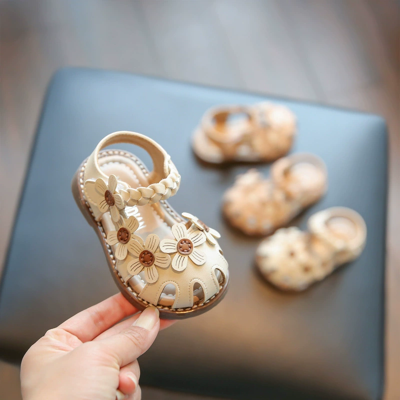 Летние сандалии для маленьких девочек, детская обувь на мягкой подошве для малышей, обувь принцессы для девочек одного с половиной года, милая обувь для маленьких девочек