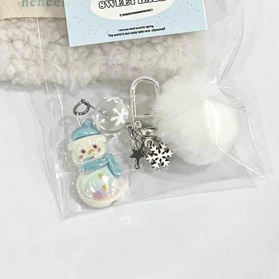 Winter Little Snowman White Fur Ball Snowflake Keychain Pendant Cute CCD Camera Accessories Plush Chain Pendant