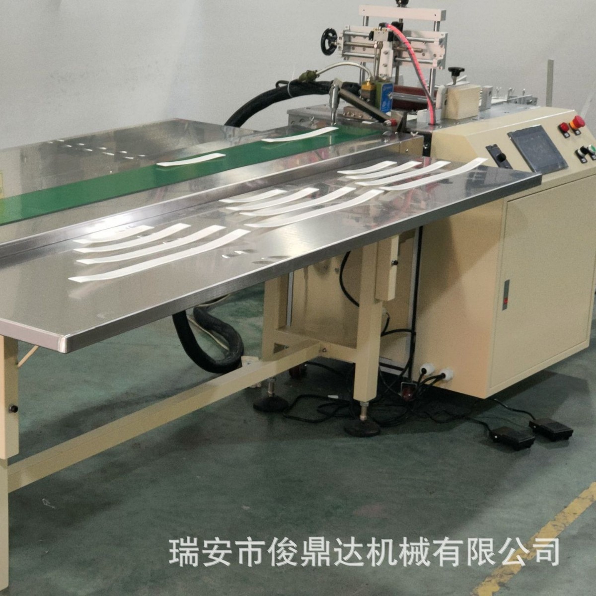 厂家供应 空调滤清器热熔胶机 小型全自动灰滤贴边机 批发