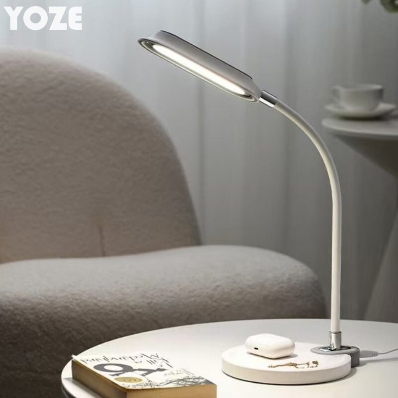 Cross-Border Popular Creative High-End Master Bedroom Bedside Table Lamp Touch Light Luxury High-End Learning Eye Protection Desktop Table Lamp