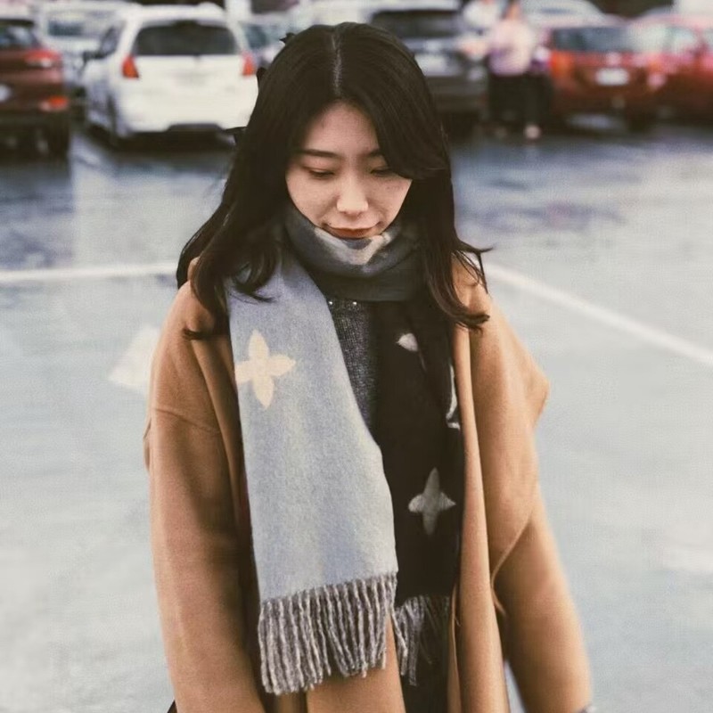 首发大牌经典款黑灰羊绒围巾小红书网红直播披肩时尚百搭保暖围脖|undefined