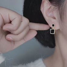 S925银针韩国水钻黑色方形耳环设计高级感耳环简约气质轻奢耳饰