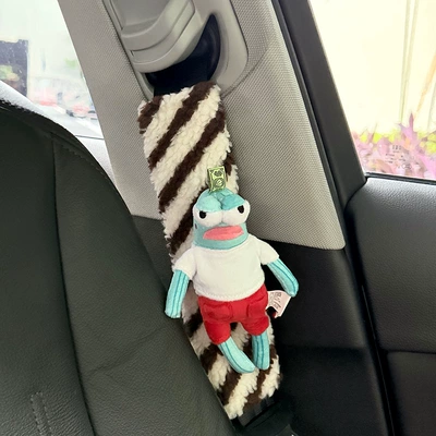Spongebob Squarepants Bikini Bottom Residents Car Seat Shoulder Protector Plush Doll Seatbelt Decoration Anti-Strangle Imitation Shoulder Pad (Seat belt shoulder pad) - shoulder-pads-cool-fish