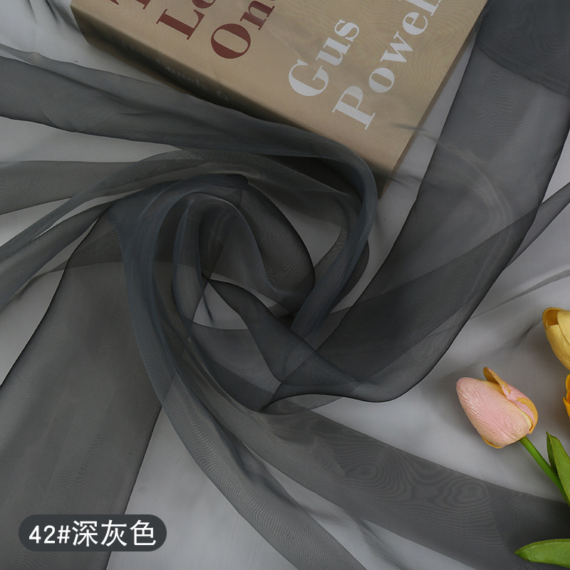 42 # 다크 그레이/m