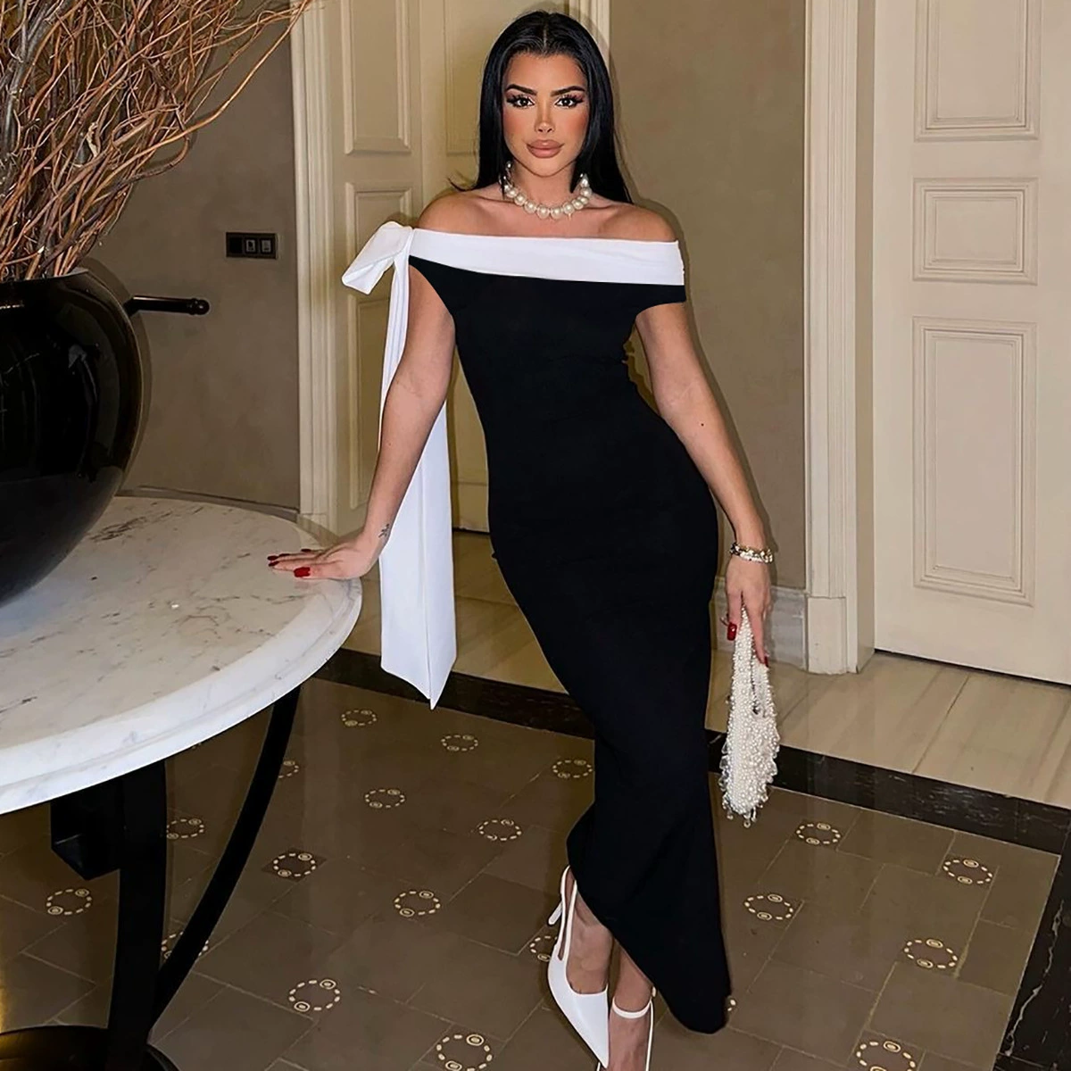 Amazon Women Women 2025 Летняя новая мода Секс на плечах тонкое платье сплошной цвет для внешней торговли оптом