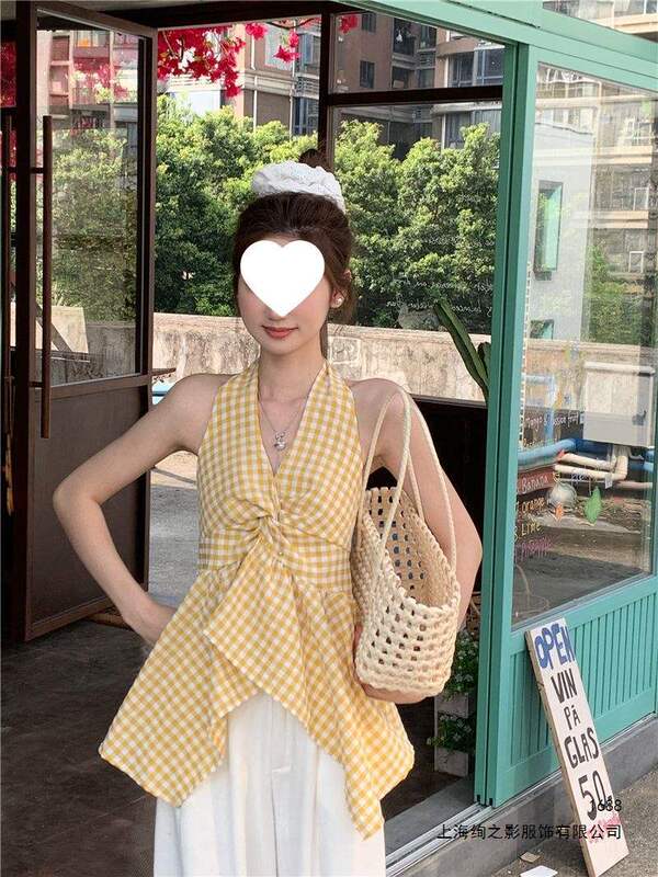 Chic Design, Beautiful Back, V-Neck, Sleeveless Plaid Shirt, New Summer Style, Waist-Cinching, Slimming, Irregular Shirt Top for Women