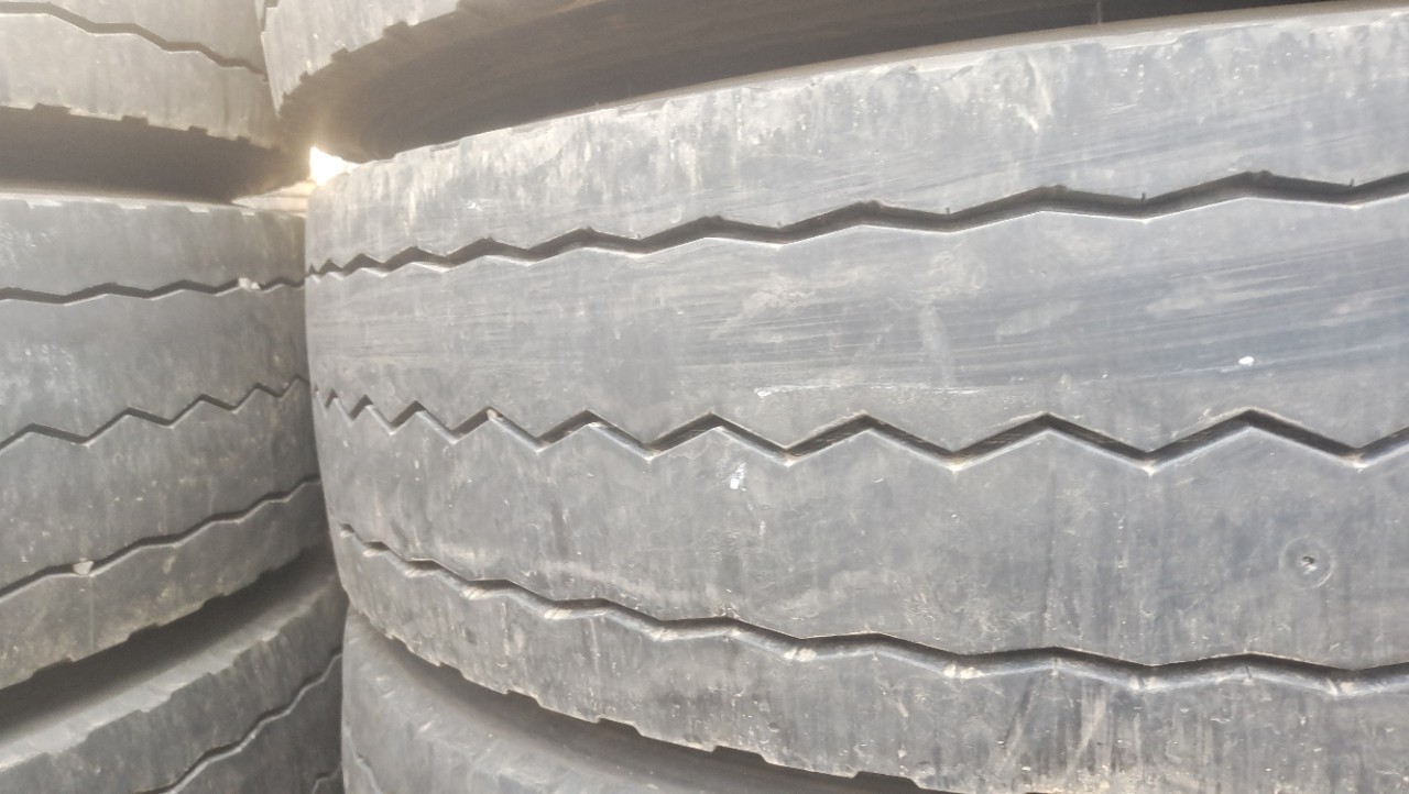 张二伟轮胎，11R22.5l普利司通l米其林