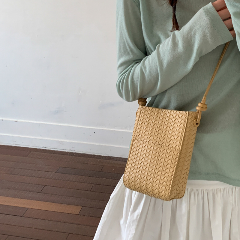 Summer Woven Bags for Women 2026 New Trendy Fashion Retro Bucket Bag Versatile Crossbody Phone Bag Single Shoulder Small Bag Summer Woven Bags for Women 2026 New Trendy Fashion Retro Bucket Bag Versatile Crossbody Phone Bag Single Shoulder Small Bag