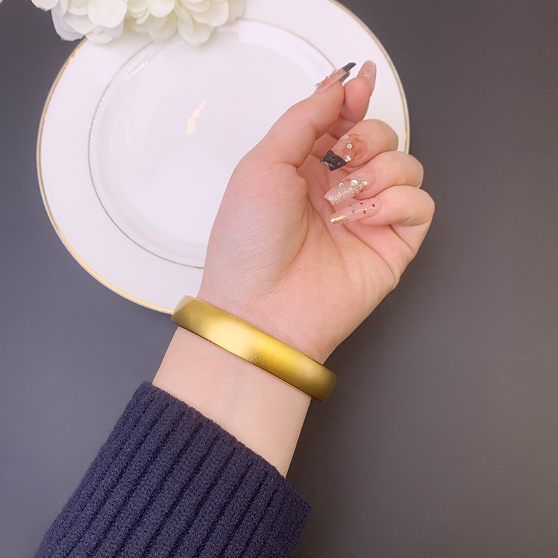 Nuevos productos vietnamitas pulseras de oro de arena retro pulseras de neumáticos damas de alta calidad no se desvanecen joyas al por mayor