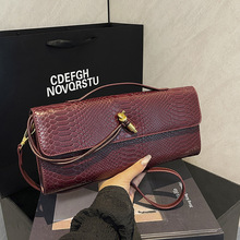 �羳���Q�M��Ůʿ����������͹�ʯ�^�y�Ї��������μ�б�������