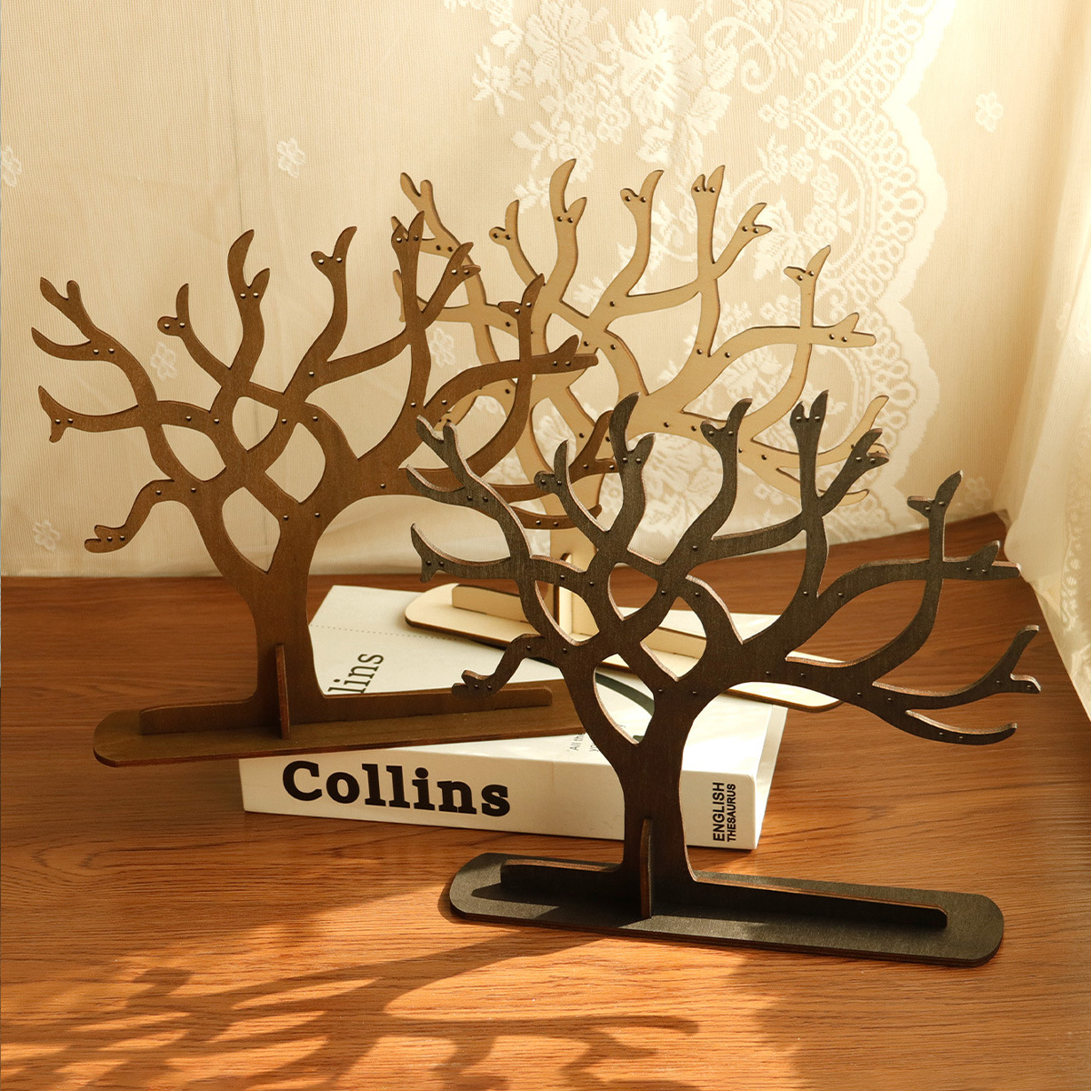 ���Ŷ�����ľ���鱦�� ������֦����ľ�ưڼ� �Ҿ������鱦չʾ��