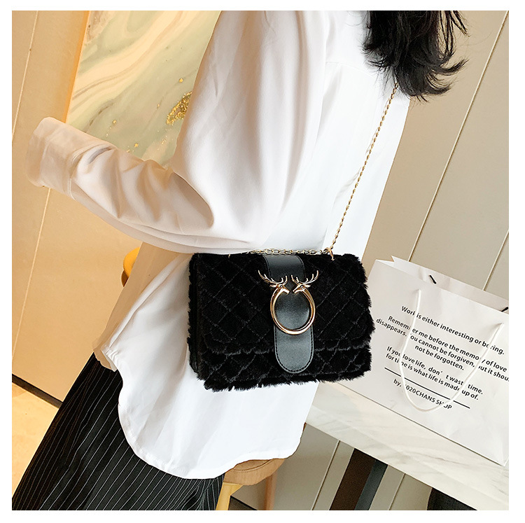 Fashion Handbags Velvet Chain Small Square Bag display picture 18