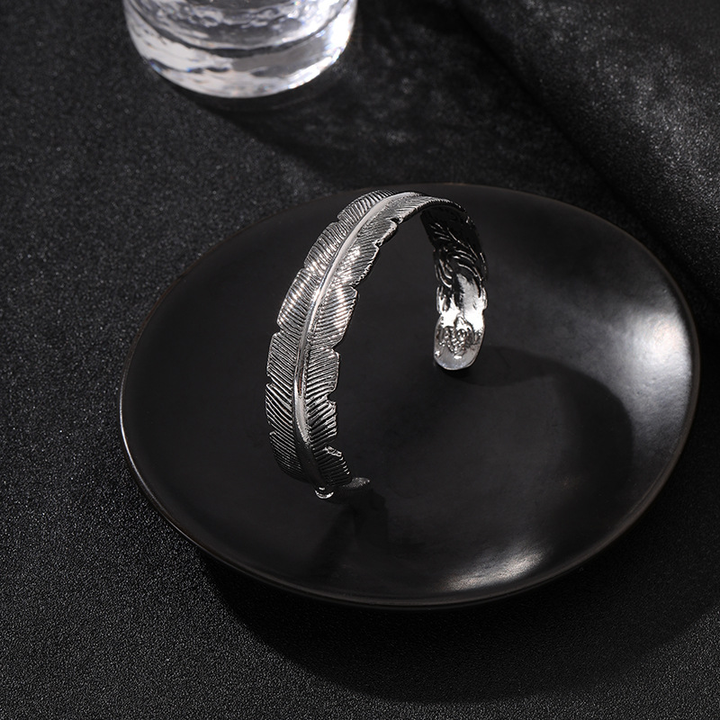 Transfronterizos nuevos hombres retro diseño creativo personalizado pluma pulsera apertura ajustable tamaño fábrica ventas directas image 5