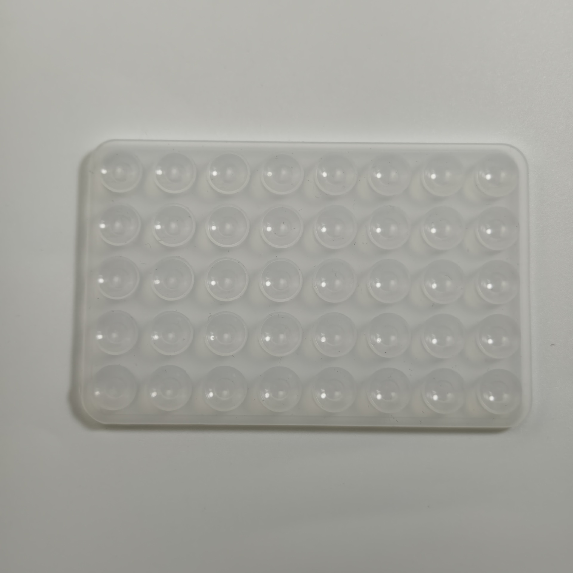 Suministro directo de fábrica de ventosa de silicona ventosa de teléfono móvil ventosa cuadrada ventosa de 24 granos ventosa de soporte para teléfono móvil ventosa de silicona de doble cara