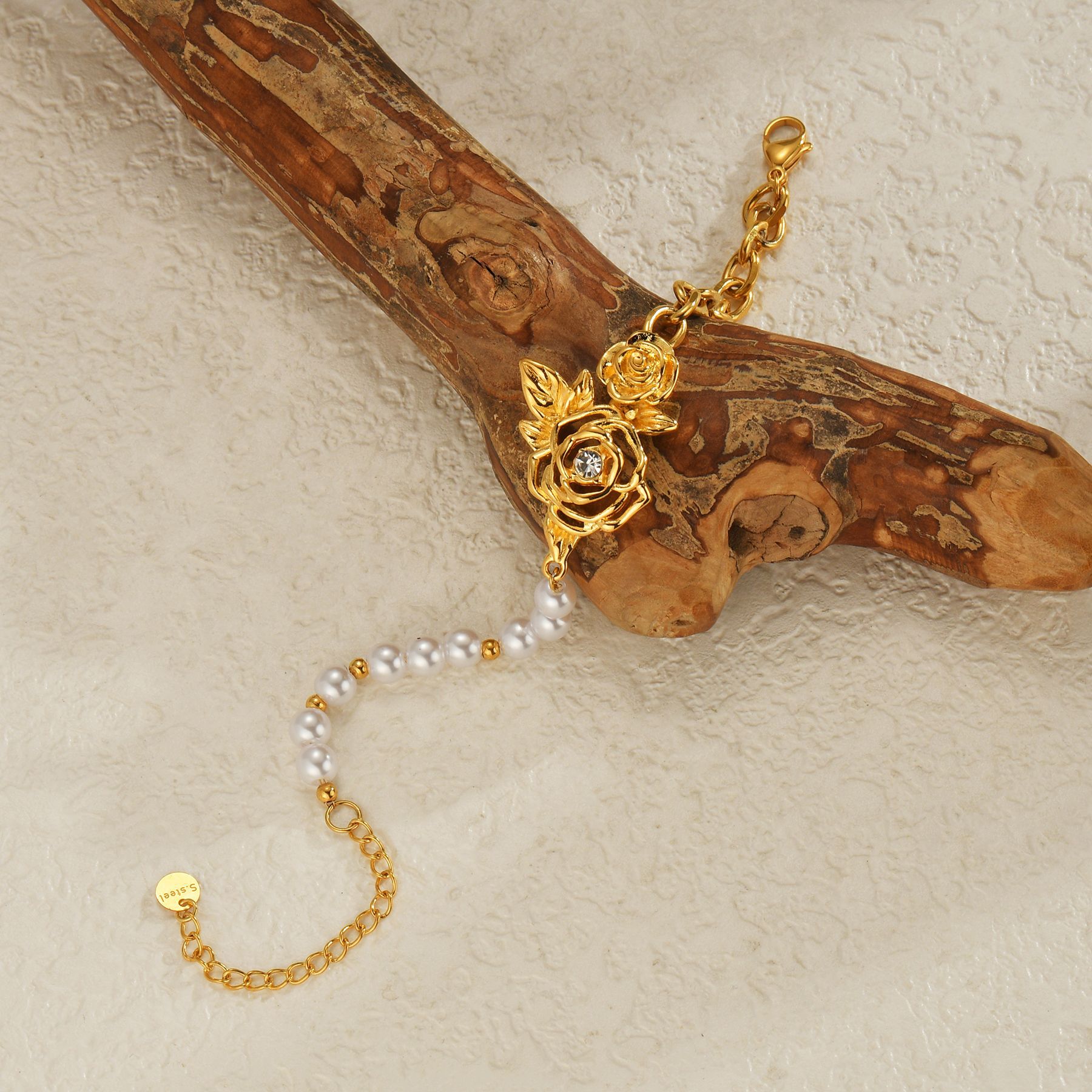 Daily, Street Occasion 304 Stainless Steel Material Flower Pattern IG Style Vintage Style Flower 304 Stainless Steel Cable Chain Bracelets In Bulk