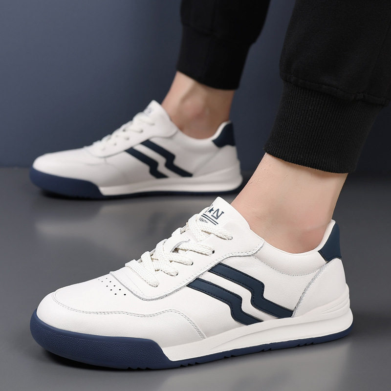 Giày sneaker nam da bò thật phối màu tương phản, cổ thấp, đế bệt — Màu trắng, Màu đen
