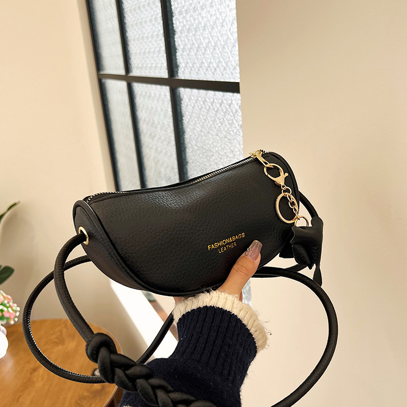 High-End Small Saddle Bag for Women, 2026 New Model, Trendy This Year, Casual Versatile Ins Niche Crossbody Bag