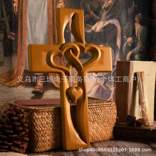 Intertwined Hearts Walnut Wooden Cross �ֹ���̽����ĺ���ľ