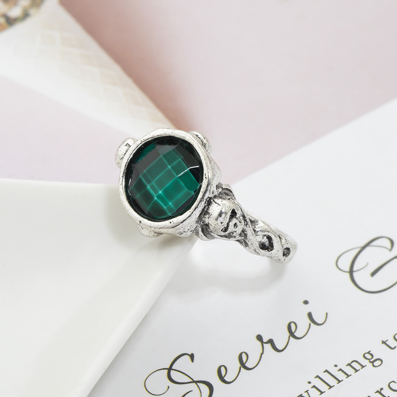 Cross-Border Hot Selling European and American Peripherals Emerald Ring Captain Jack Sparrow Death Skull Ring
