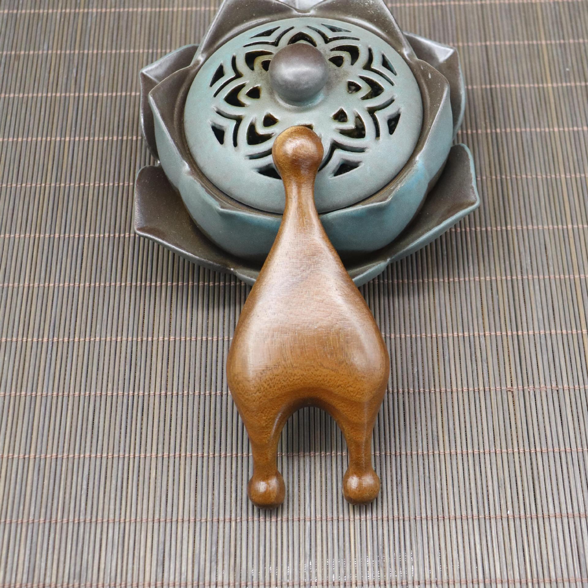 新商品の金糸檀木鼻剃りマッサージ器の目の鼻の梁の穴の棒の頭皮の経絡の5爪のマッサージの櫛の卸売り