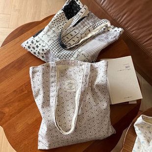 ����ϣ�������Һ�ɫ�黨�����Y�޲��μ�����������������s�ٴ�