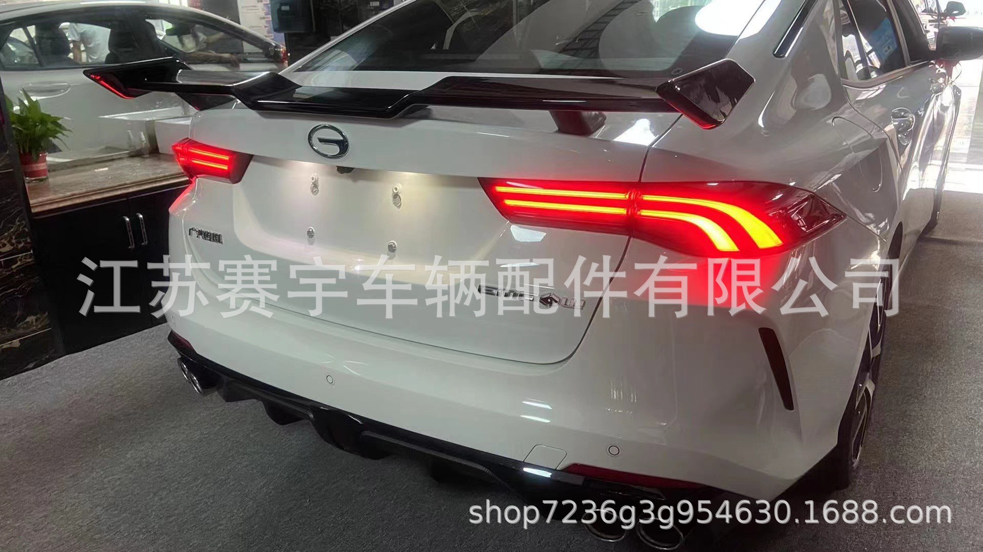 Suitable for sedan universal seagull tail modification non-perforated fixed wing Camry trd sports tail