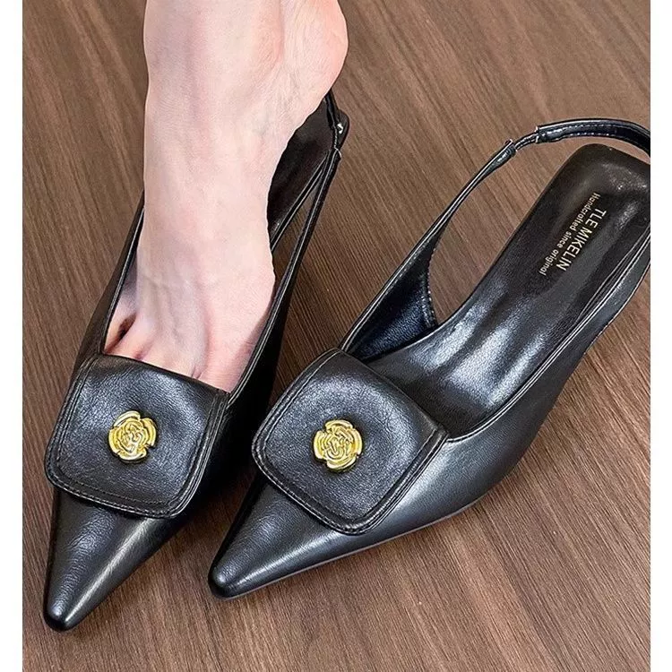 2024 Летний новый Баотоу с тонким каблуком и светлой каблуком, одиночные туфли, модный темперамент, не белый, заостренный задний пустые сандалии для женщин