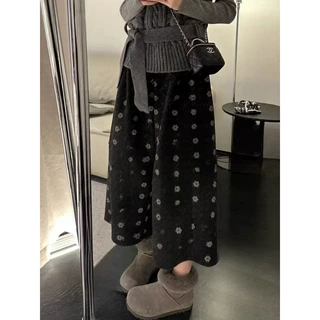 韩系复古小花毛呢休闲裤女2026秋冬季时尚设计感加厚八分阔腿裤子